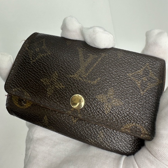 Real Louis Vuitton Monogram 6 Keyholder - Luxury Charm Authentic Leather - Picture 11 of 14